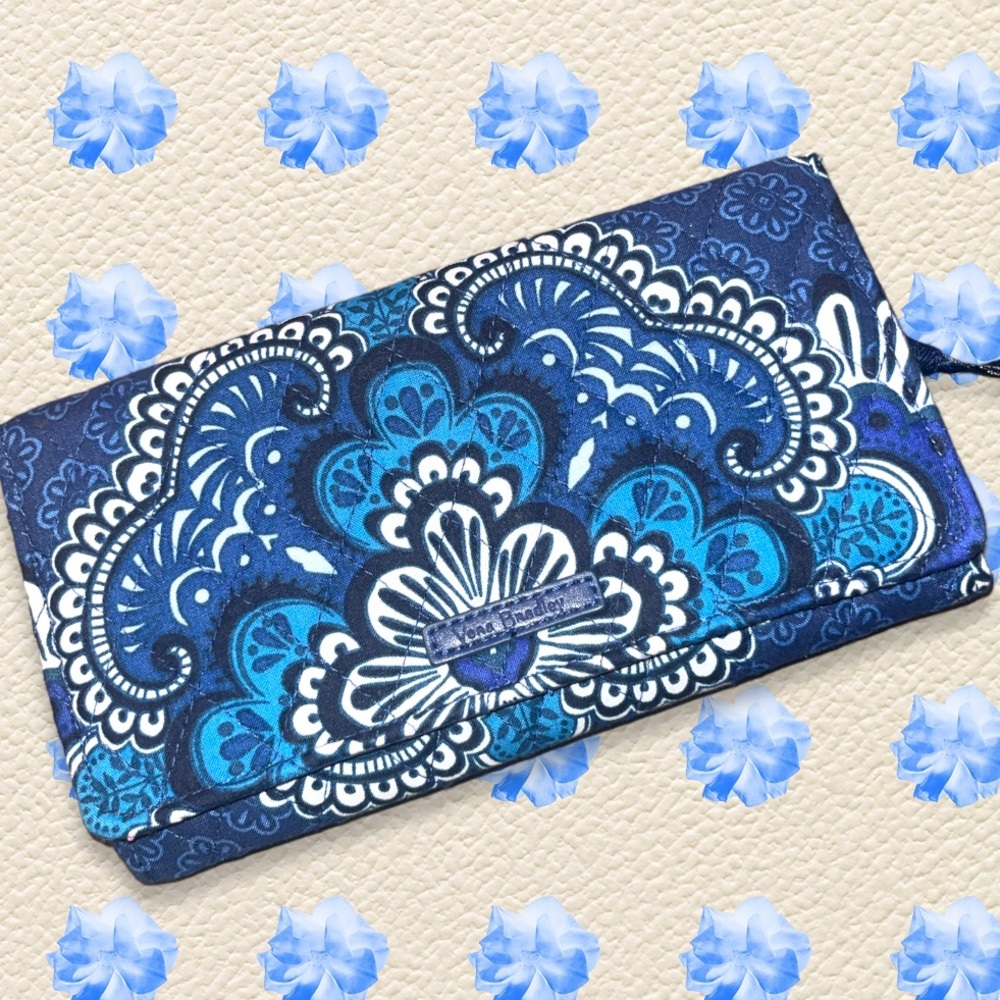 Vera Bradley tapestry wallet
